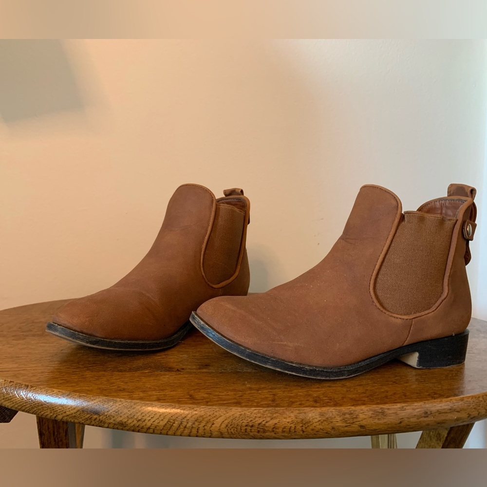 Brown flat boots
